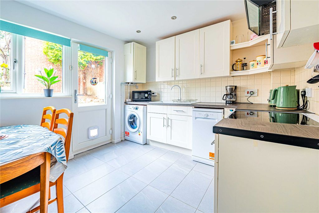 Property photo 3 of 14 Picture No. 09