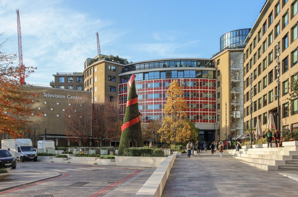 Property photo 1 of 7 2 Bed To Rent, Television Centre, Wood Lane, White City, W12