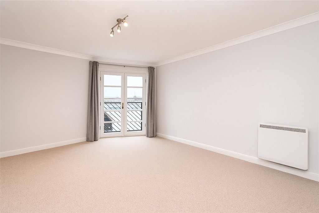 Property photo 2 of 15 Picture No. 25