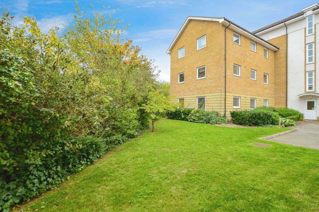 Property photo 3 of 14