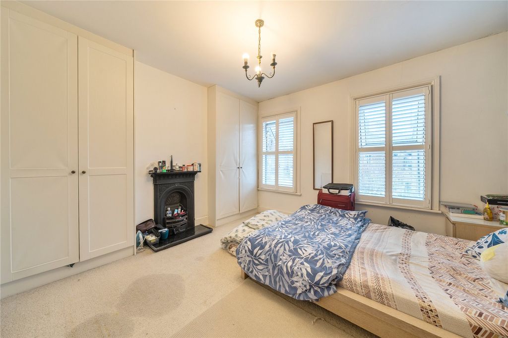 Property photo 3 of 11 Picture No. 02