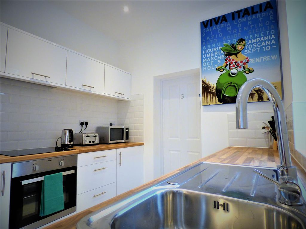 Property photo 3 of 6 P1000434.Jpg