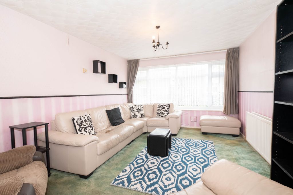 Property photo 3 of 15 Living Room