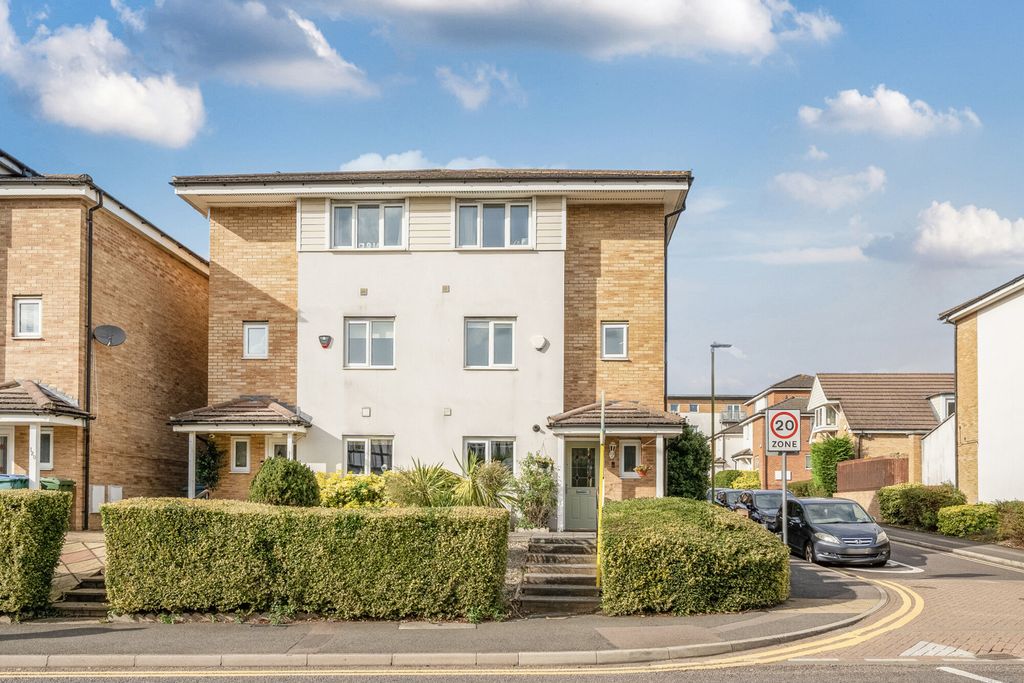 Property photo 1 of 23 1356208-22-68c9Be...
