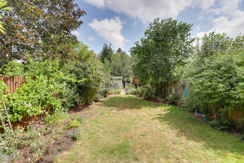 Property photo 3 of 21