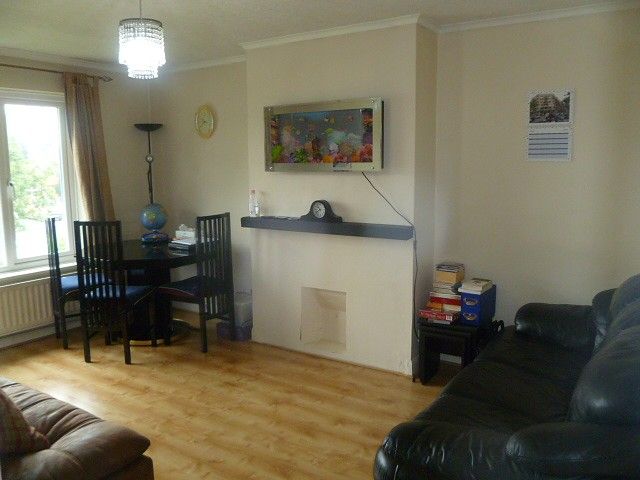 Property photo 2 of 9 Lounge