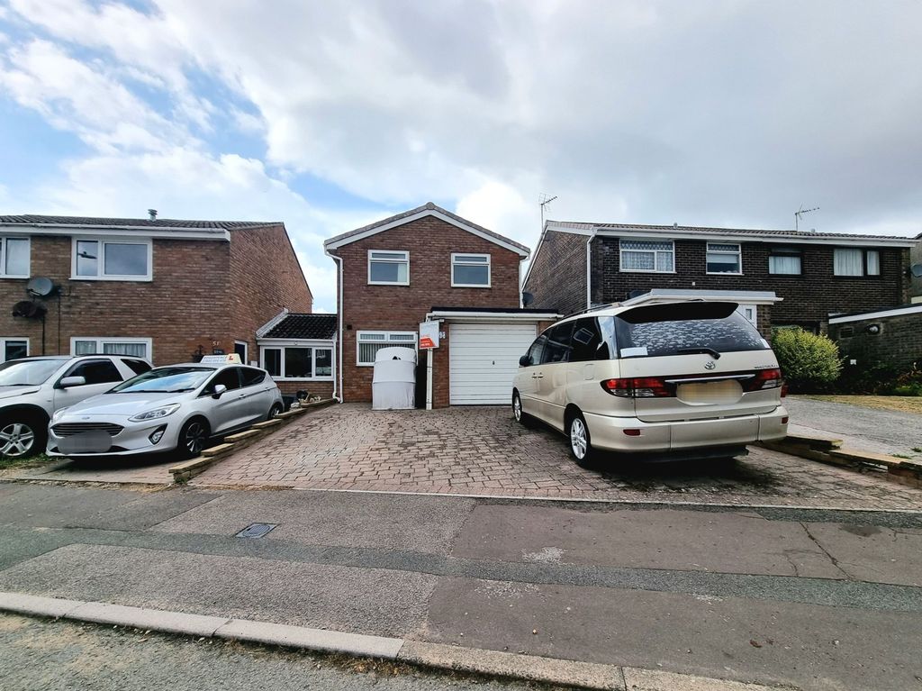 Property photo 1 of 32