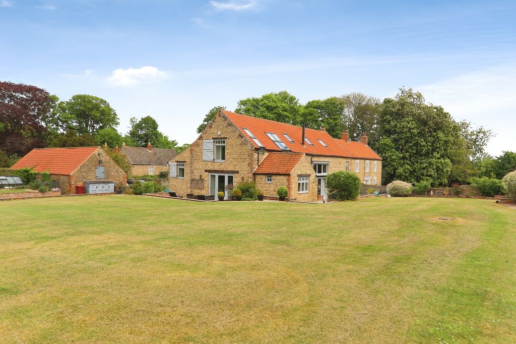 Property photo 3 of 20 5137138