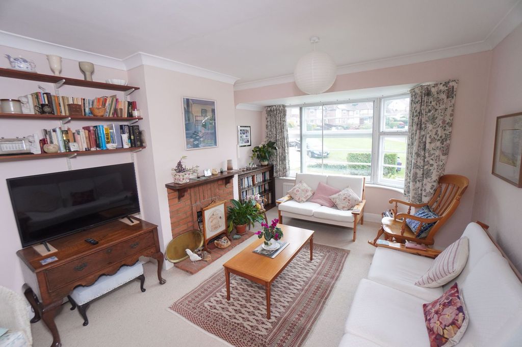 Property photo 2 of 10 Photo 2