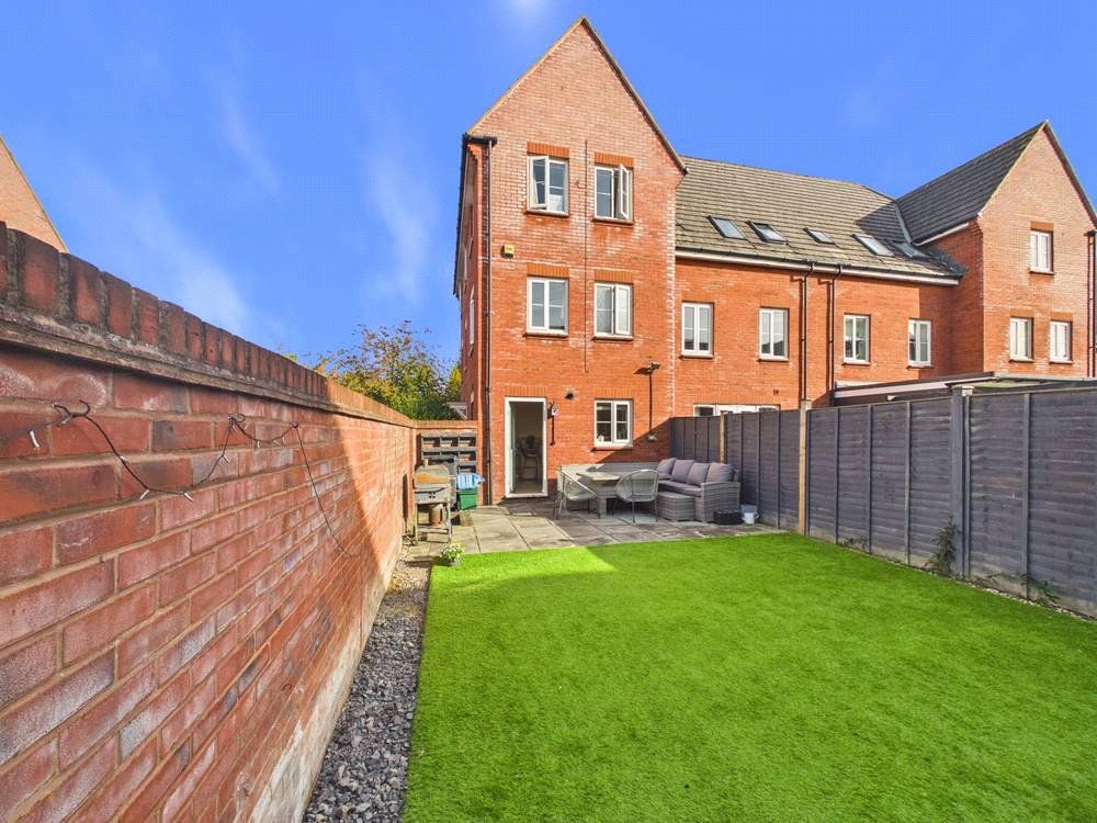 Property photo 2 of 14 Picture No. 12
