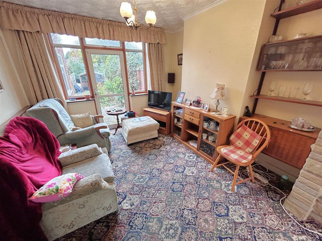 Property photo 2 of 18