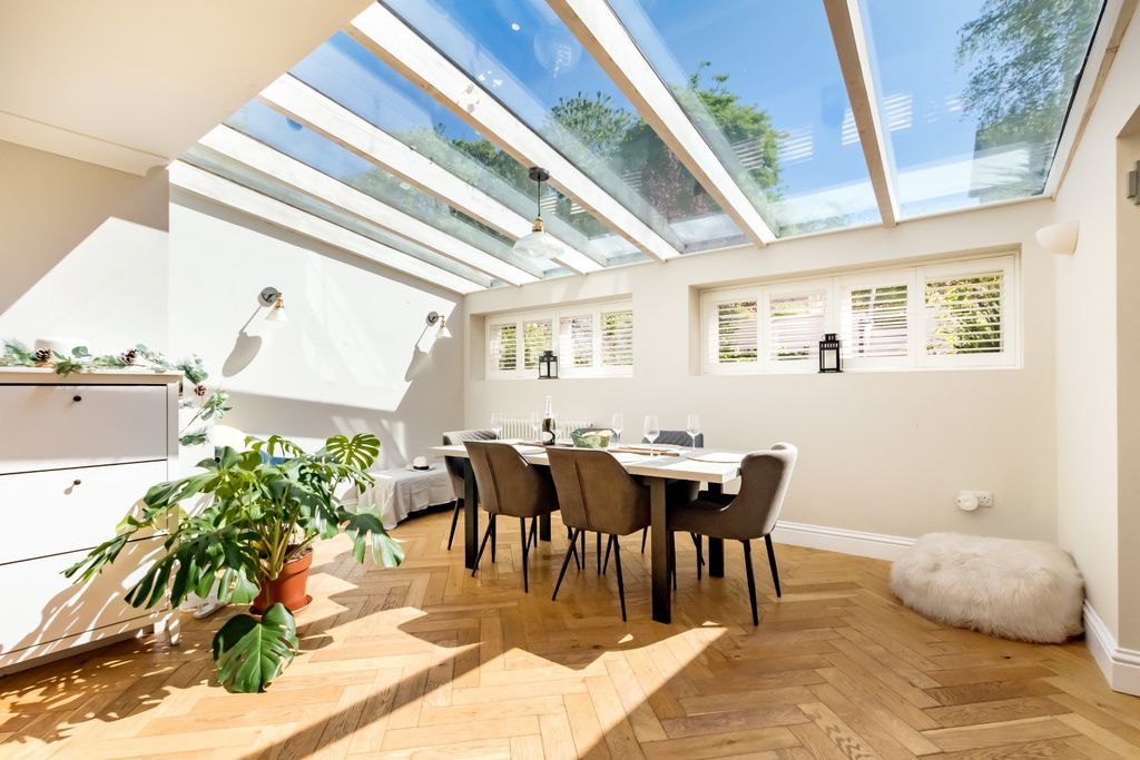 Property photo 2 of 19 Breakfast Room/Dining Area