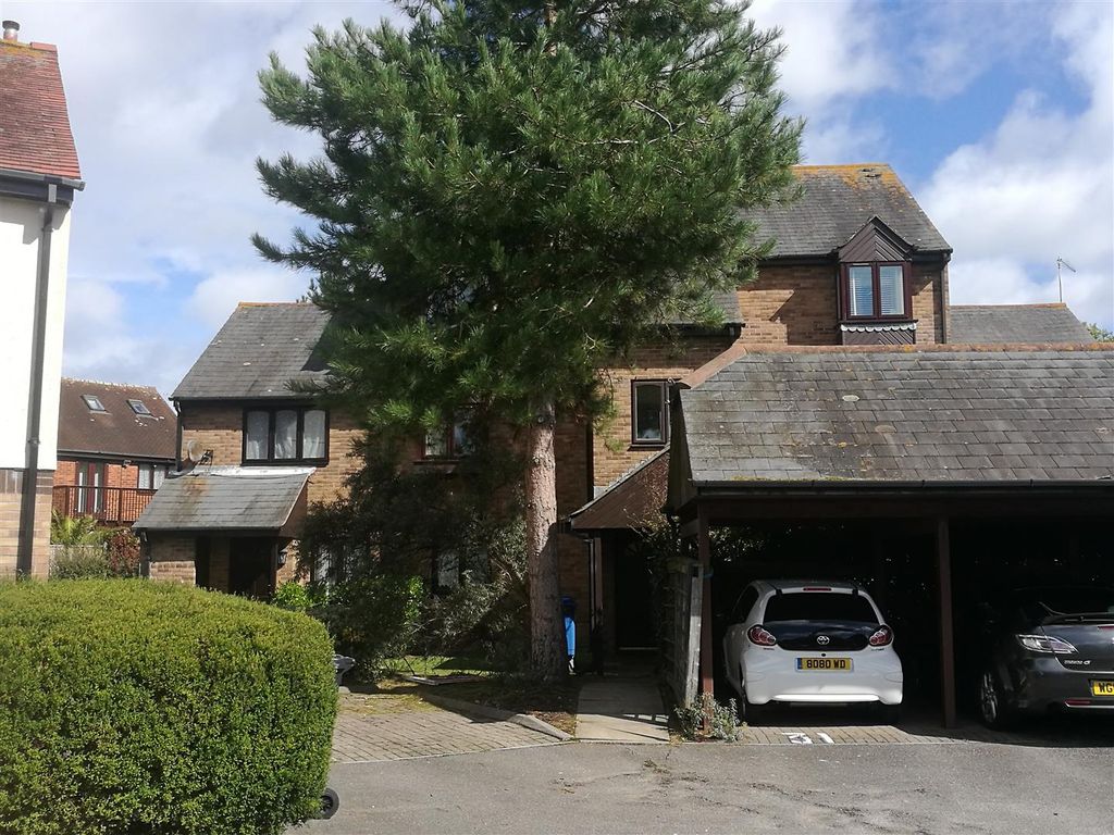 Property photo 1 of 6