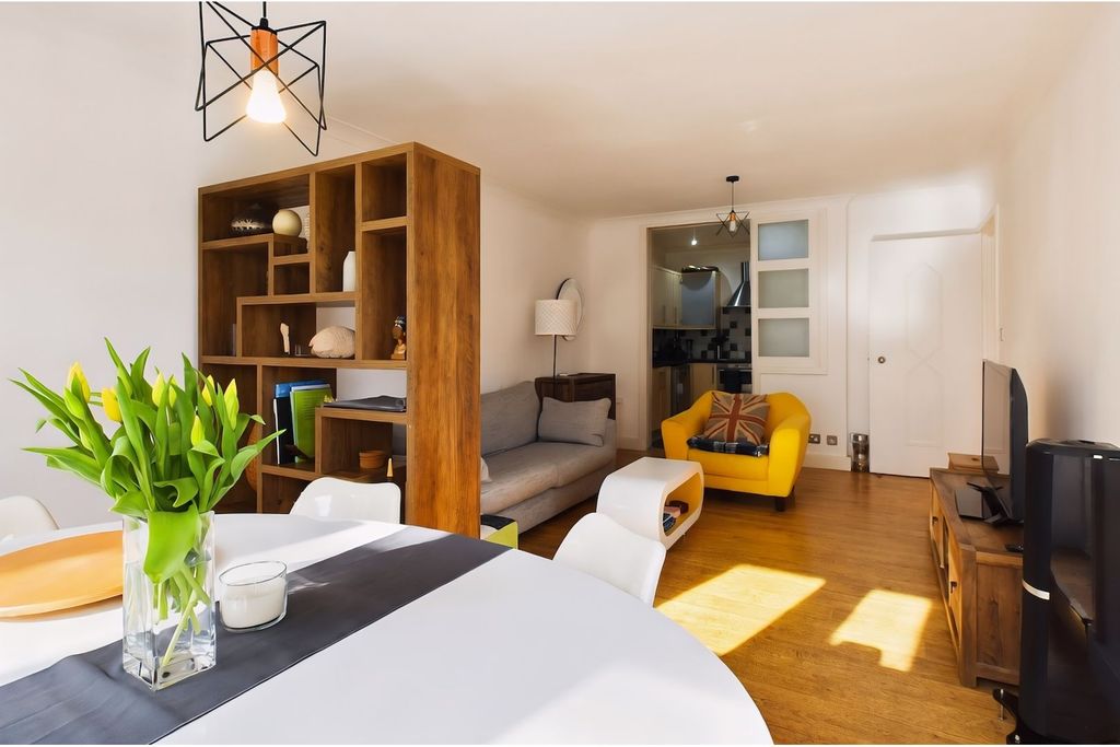 Property photo 3 of 24