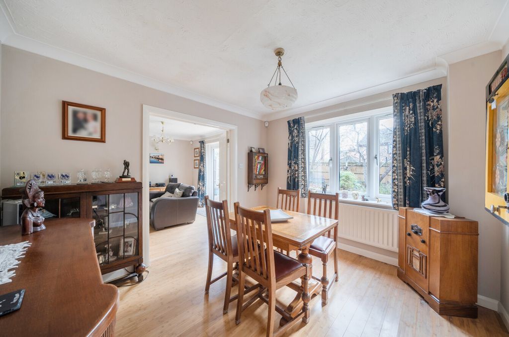 Property photo 2 of 27 1381186-12-69149E...