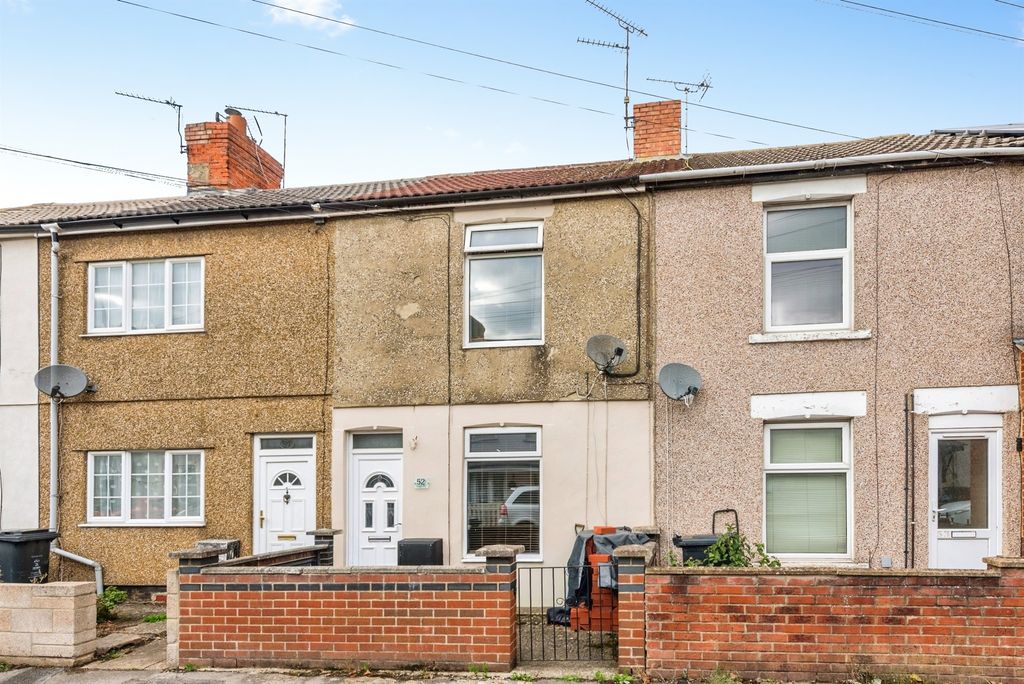 Property photo 1 of 12