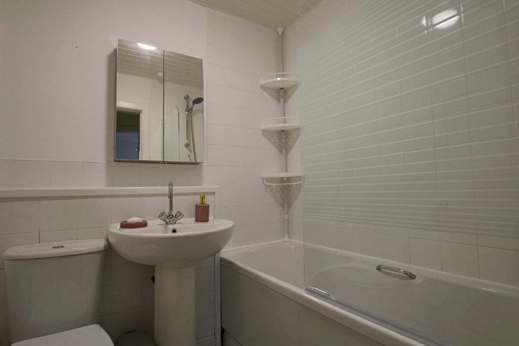 Property photo 3 of 9 Photo 3