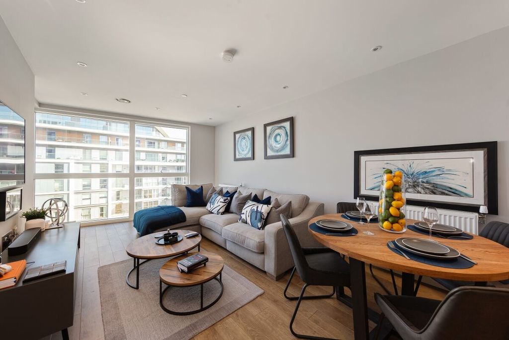 Property photo 2 of 12 094A8638