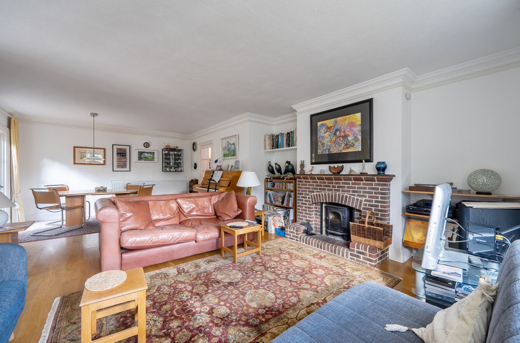 Additional image 6 of 4 bed semi-detached house for saleHaslemere, Surrey GU27