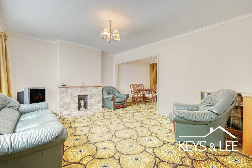 Property photo 2 of 14 4364973