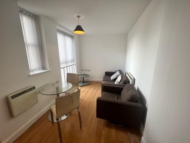Property photo 1 of 4 Open Plan Lounge/Kitchen