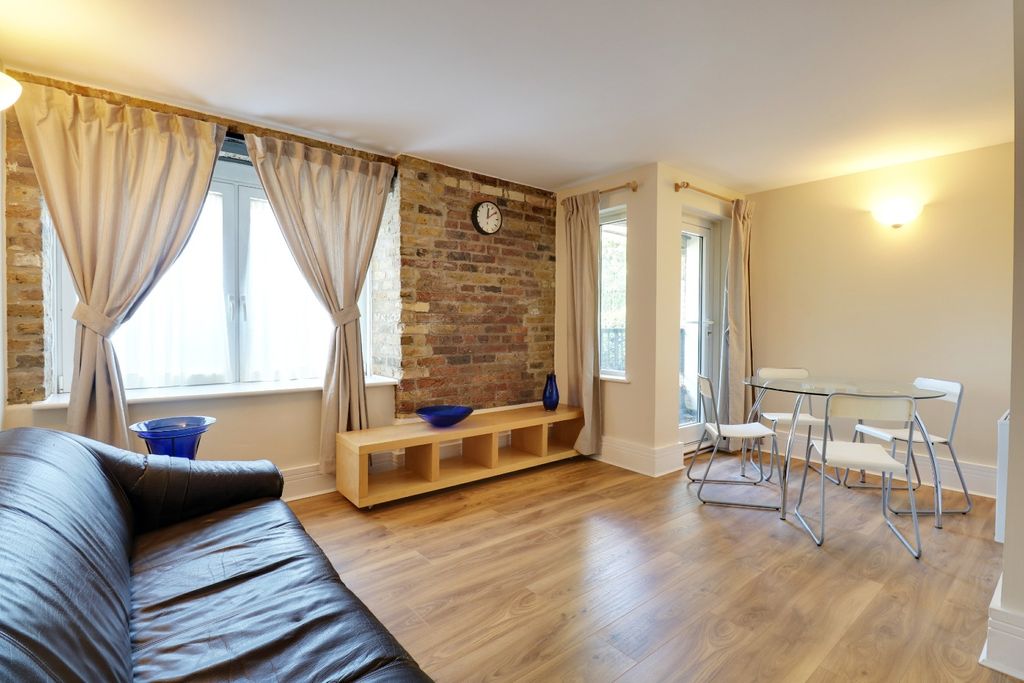 Property photo 2 of 12 5245621
