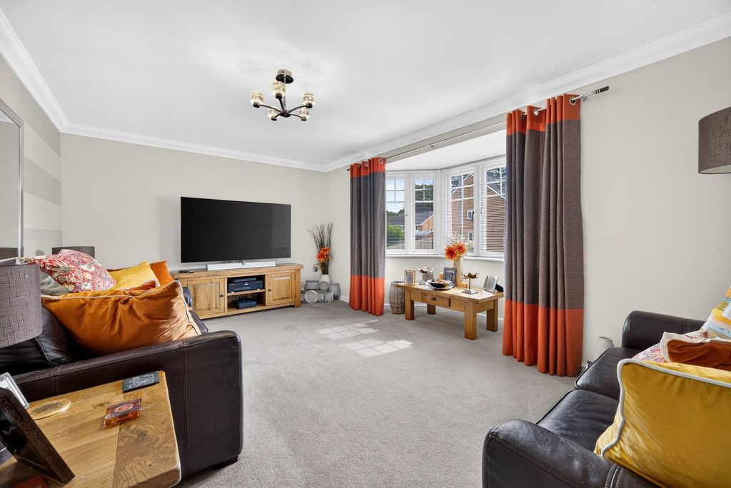 Property photo 2 of 41