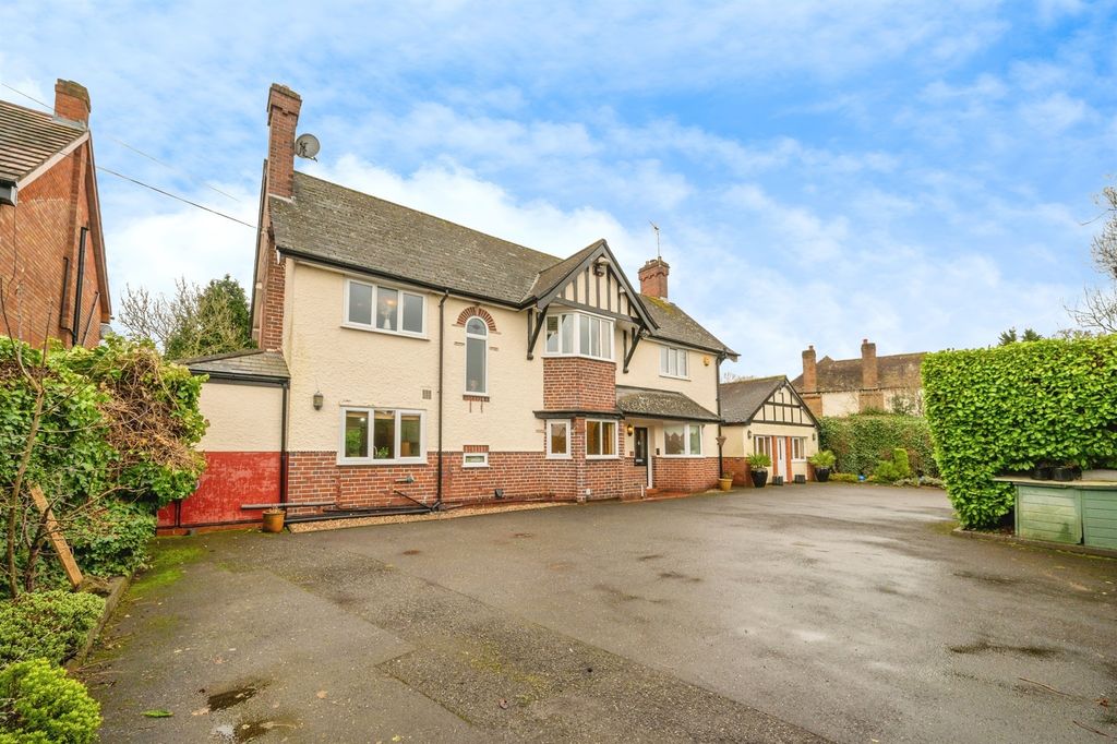 Property photo 2 of 19