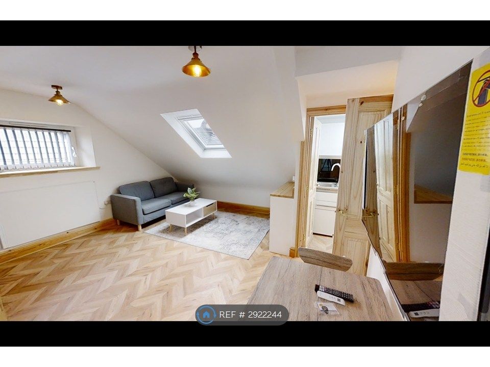 Property photo 1 of 3