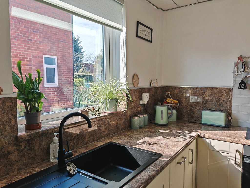 Property photo 3 of 22