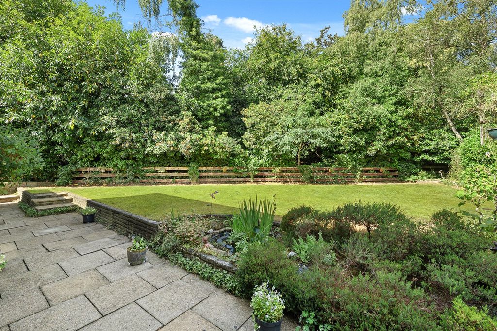 Property photo 2 of 17 Picture No. 20
