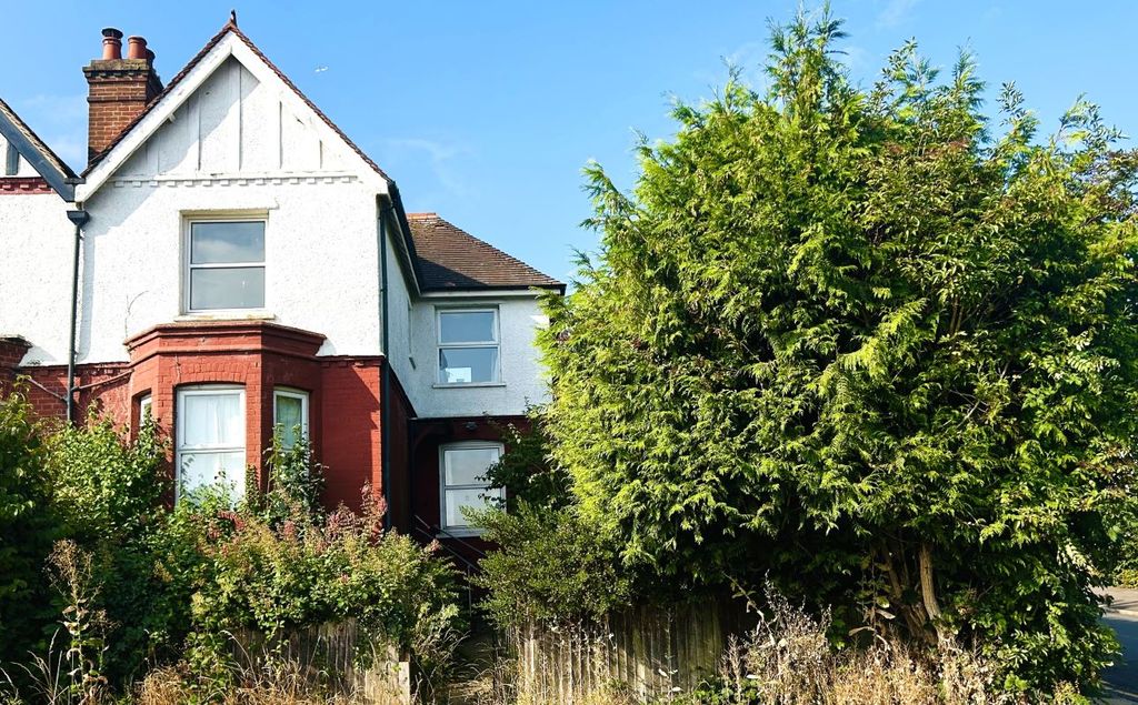 Property photo 1 of 18