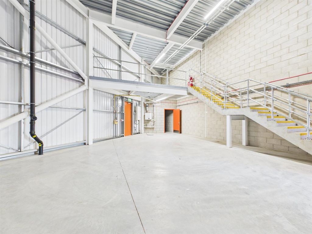 Property photo 1 of 7 Cam04237G0-Pr0289-Still002.Jpg