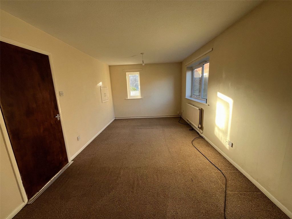 Property photo 2 of 15 Picture No. 16