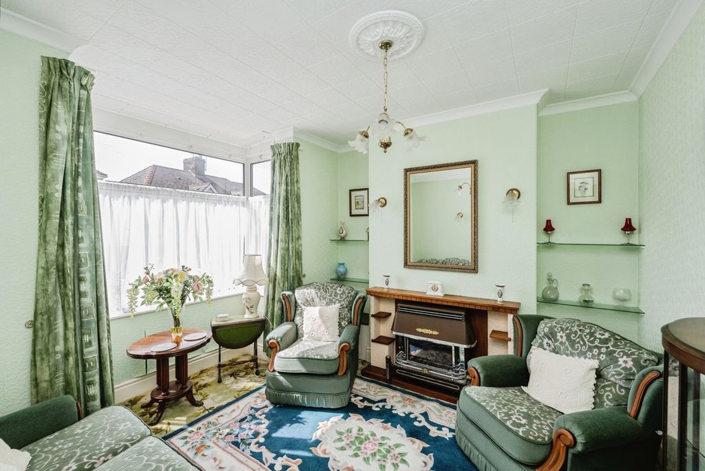 Property photo 2 of 18 Pbox-Img.Jpg