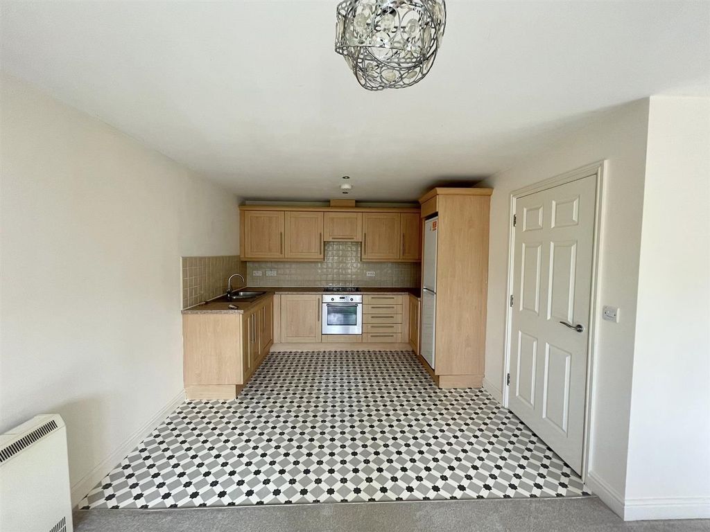 Property photo 3 of 10 Fb978Dea-B022-49Bd-8E9A-18Df2300E524.Jpeg