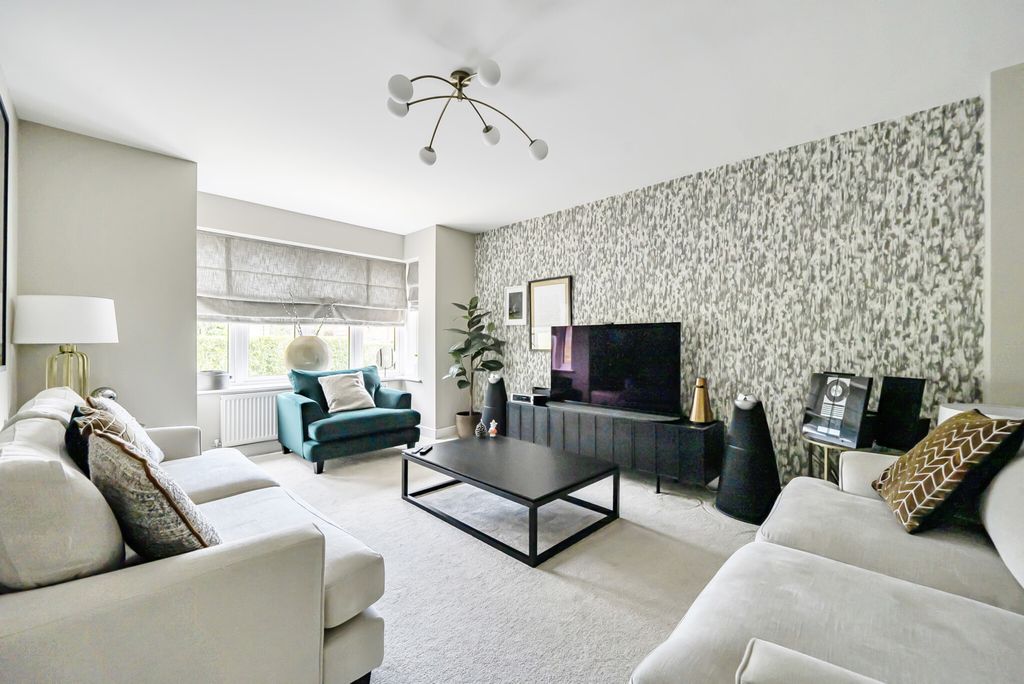 Property photo 2 of 21 1477217-14-6A3110...