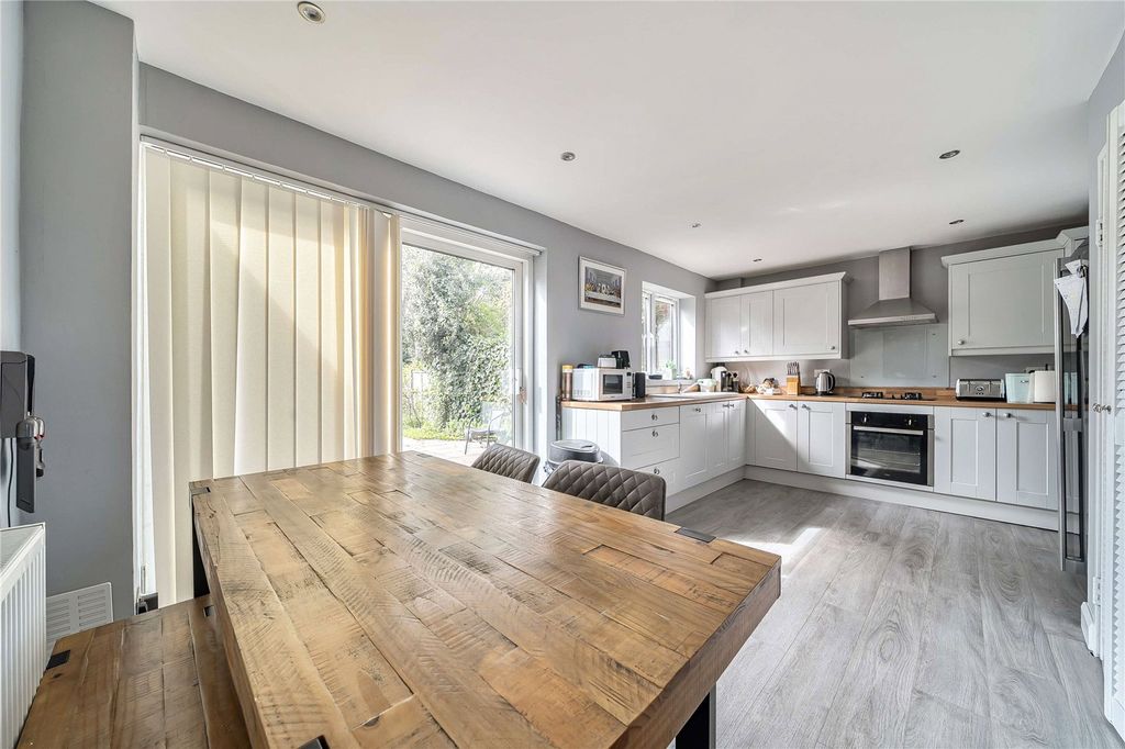 Property photo 1 of 18 Kitchen