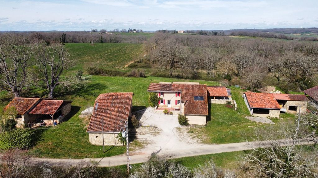 Property photo 2 of 20