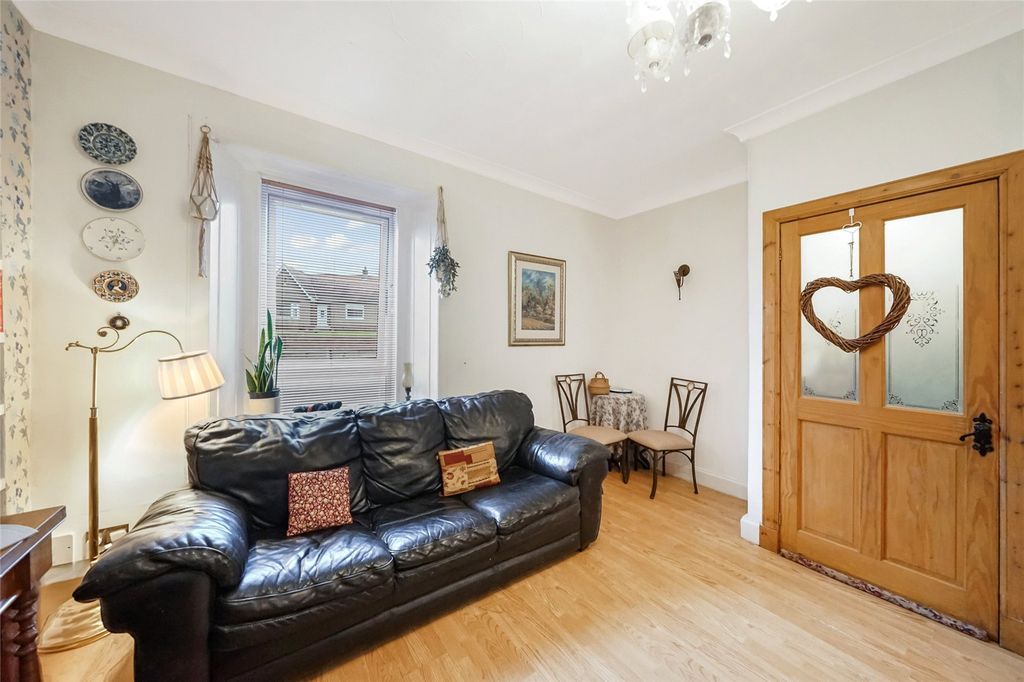 Property photo 2 of 21 Picture No. 03