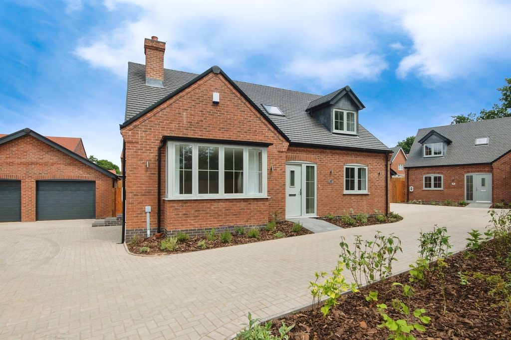 Property photo 2 of 25