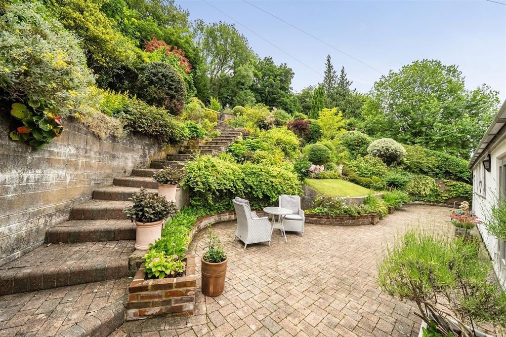 Property photo 2 of 39 Garden