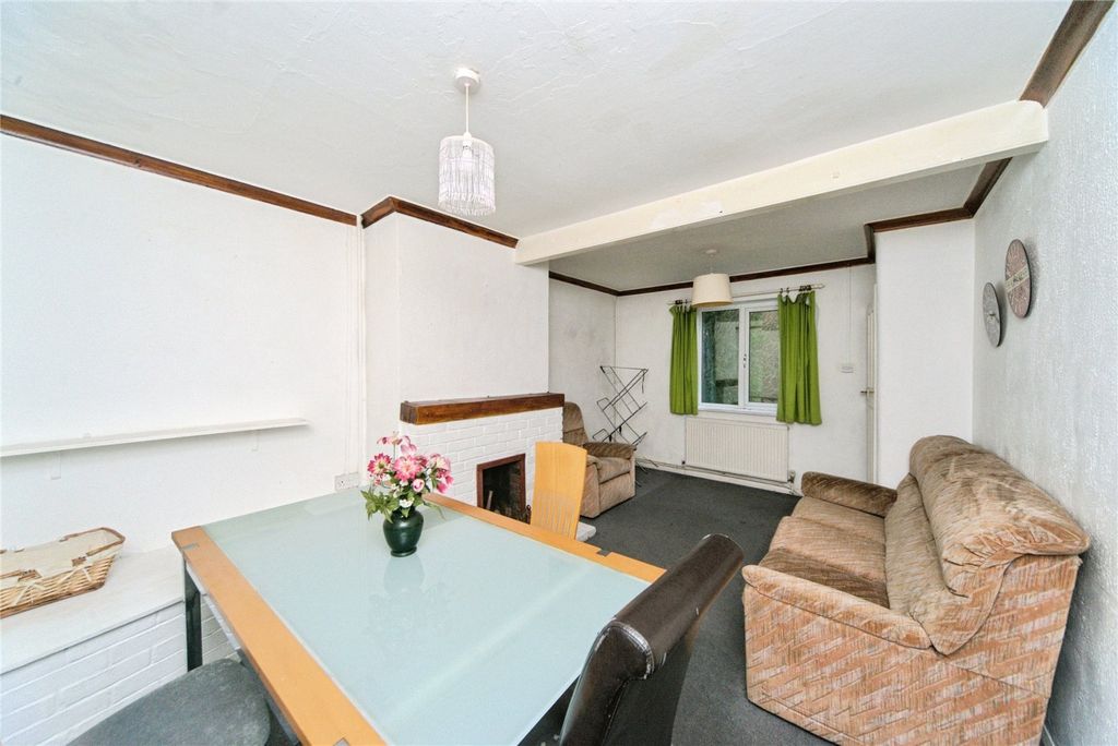 Property photo 3 of 23 Picture No. 07