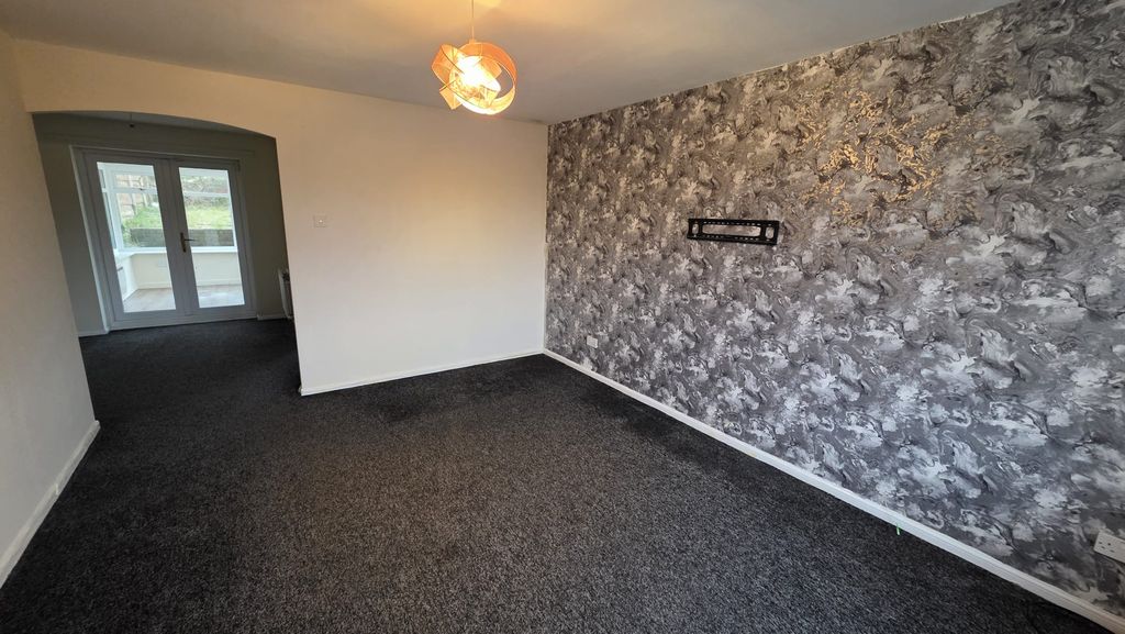 Property photo 3 of 17 Img-20260226-Wa0024