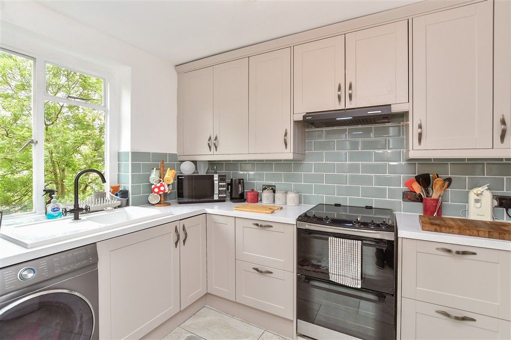 Property photo 2 of 13 Kitchen