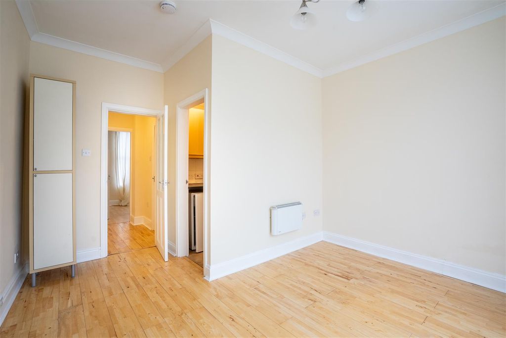 Property photo 3 of 9 Br-3.Jpg
