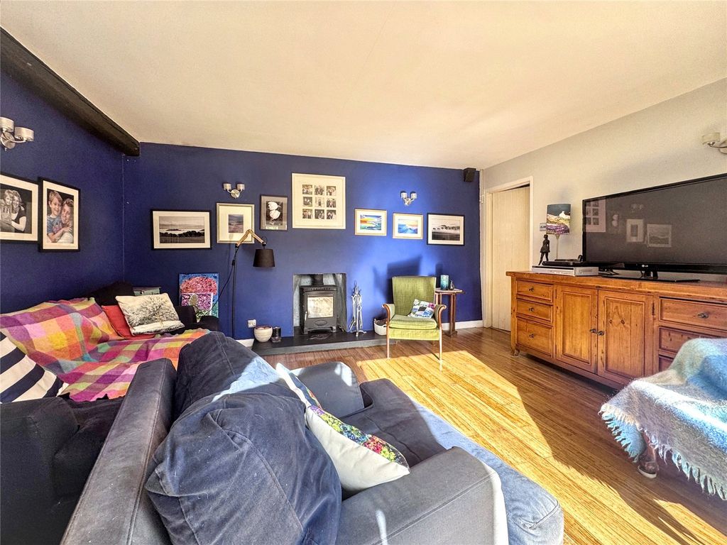 Property photo 3 of 13 Picture No. 17