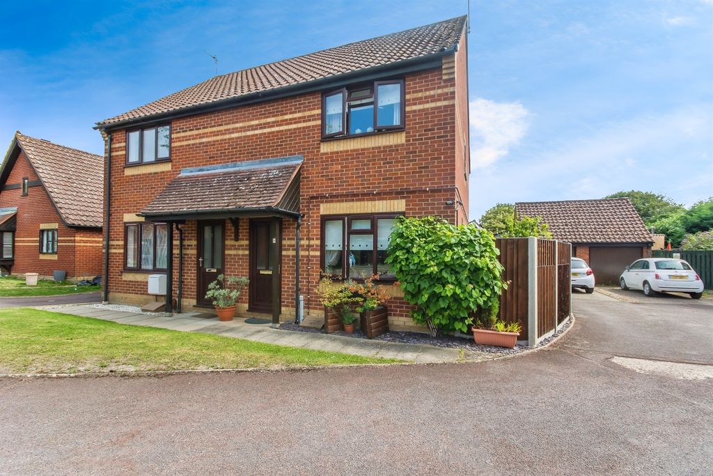 Property photo 1 of 17