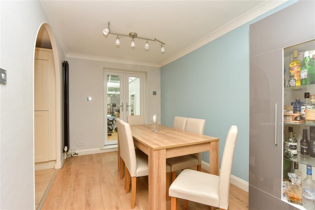 Property photo 2 of 9 Dining Area