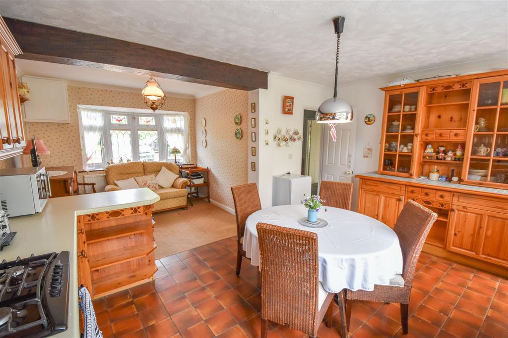 Additional image 9 of 3 bed detached house for saleFrog Street, Kelvedon Hatch, Brentwood CM15